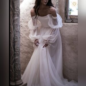 Boho Off-Shoulder White Wedding Dress Fairy Romantic Strapless Flowy Sleeve Sz 8